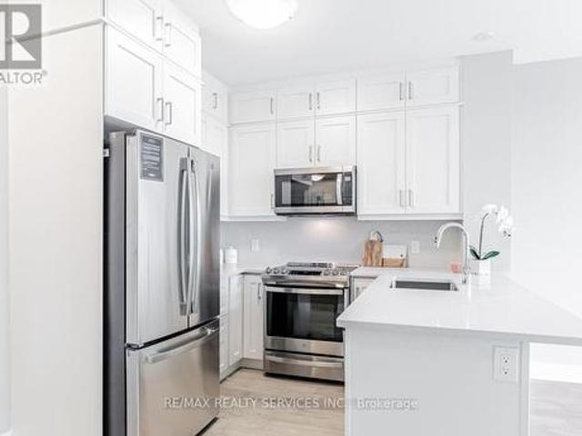 Condo for sale in Oakville, Golden Horseshoe