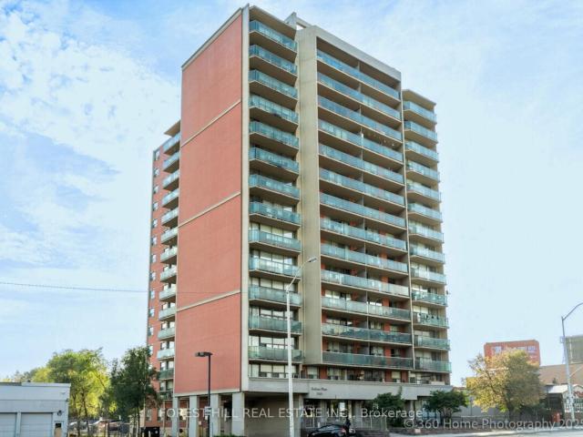 Apartment for sale in Woburn, Ontario