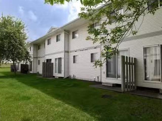 Condo for sale in Spruce Grove, Alberta