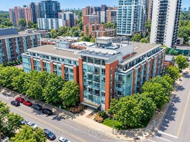 Condo for sale in Port Credit, Mississauga