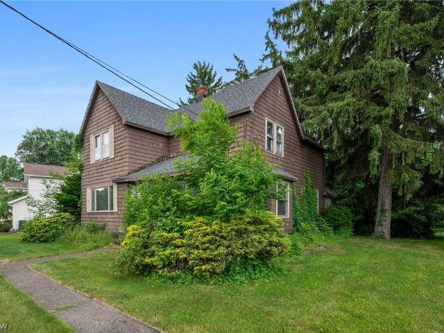 House for sale in Berea, Ohio