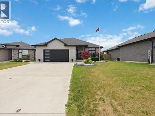 House for sale in St. Clair, Ontario