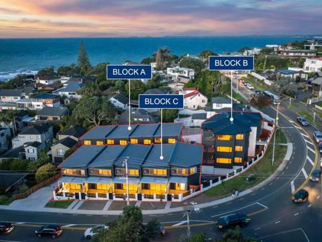 Townhouse for sale in Whangaparaoa