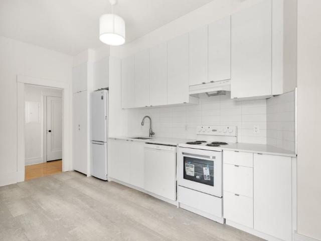 Apartment for rent in St. Leonard's, Quebec