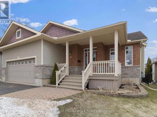 House for sale in Brockville, Ontario