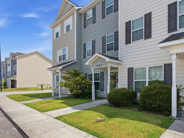 Townhouse for sale in Jacksonville, North Carolina