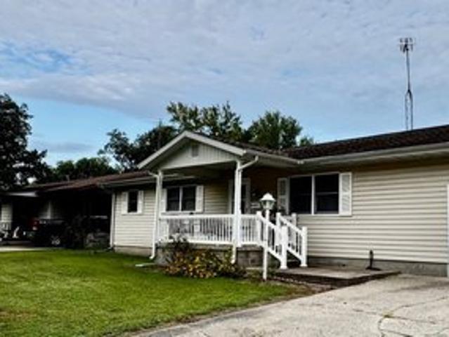 House for sale in Carmi, Illinois