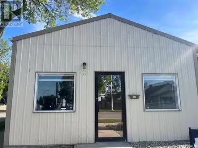 House for sale in Moose Jaw, Saskatchewan
