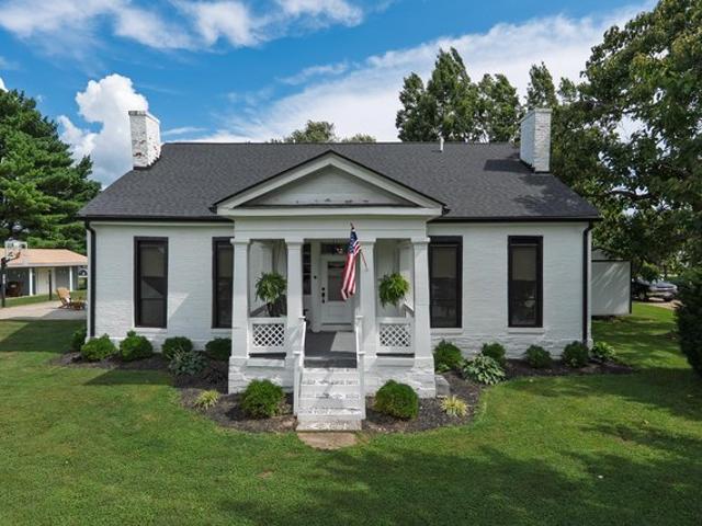 House for sale in Warsaw, Kentucky