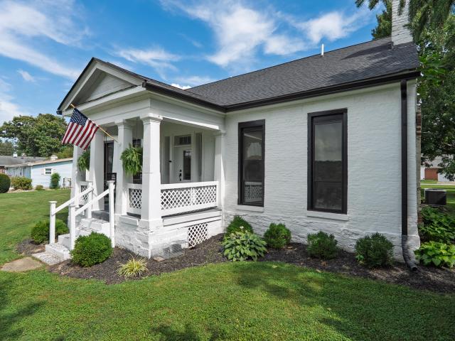 House for sale in Warsaw, Gallatin County