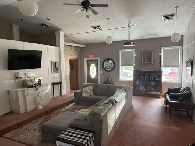House for sale in Sturgeon, Missouri