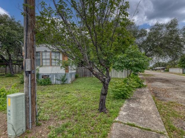 House for sale in Camp Wood, Texas