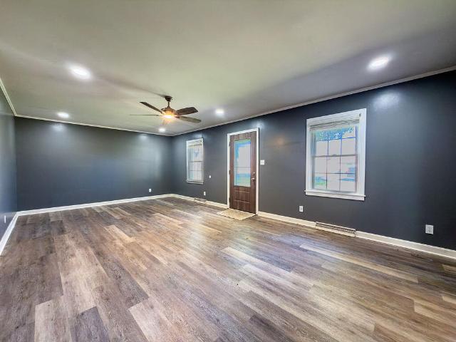 House for sale in Mayfield, Kentucky