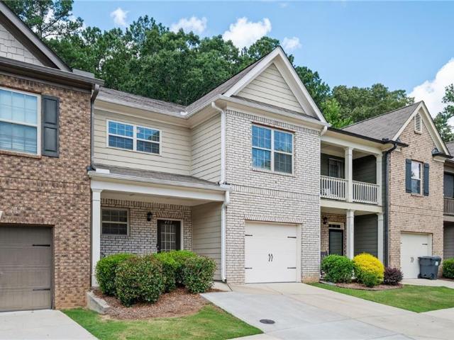 Townhouse for sale in Acworth