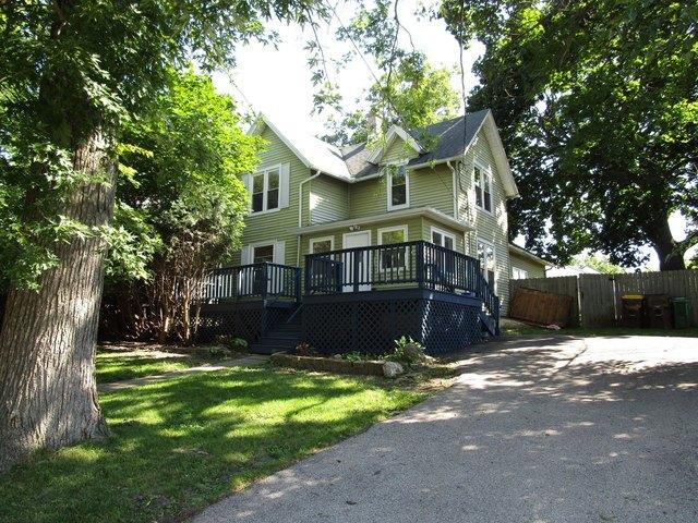 House for sale in Mchenry, Illinois