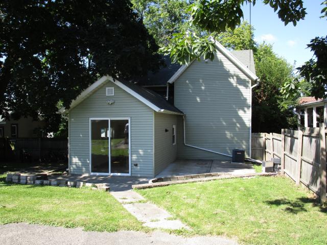 House for sale in Mchenry, Illinois