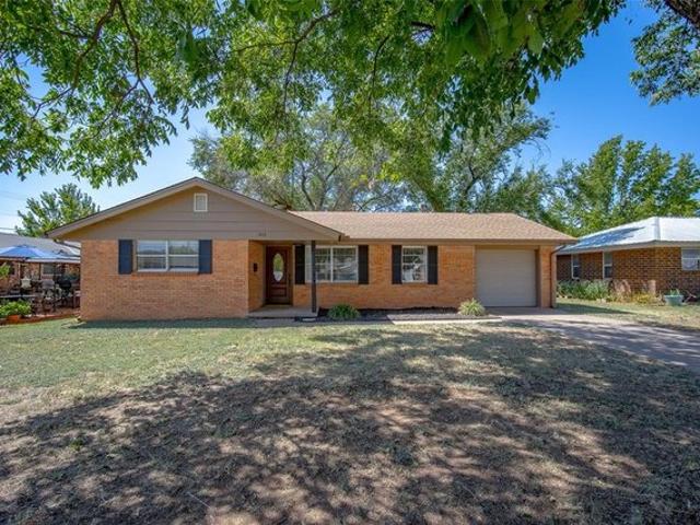 House for sale in Lindsay, Oklahoma