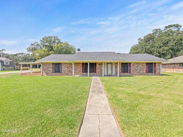 House for sale in Breaux Bridge, Saint Martin Parish