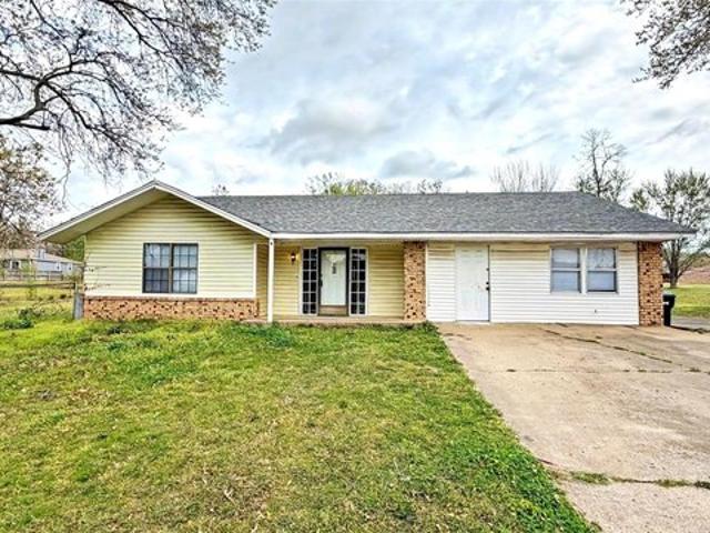 House for sale in Tahlequah, Oklahoma