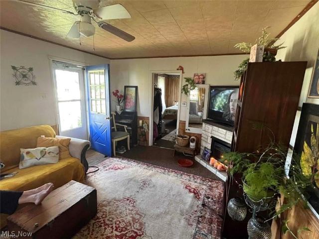 House for sale in Follansbee, Brooke County