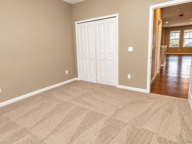 Condo for sale in Walled Lake, Oakland County