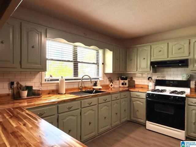 House for sale in Clanton, Alabama