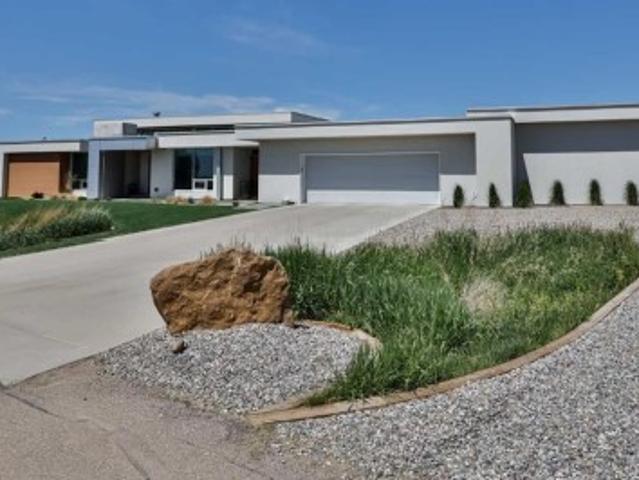 House for sale in Alberta