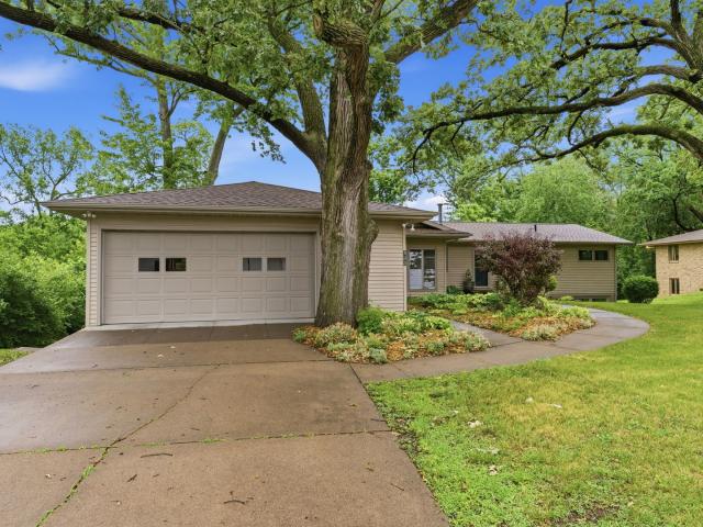 House for sale in Clinton, Iowa