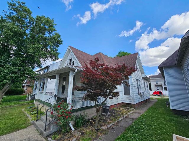 House for sale in Vincennes, Indiana