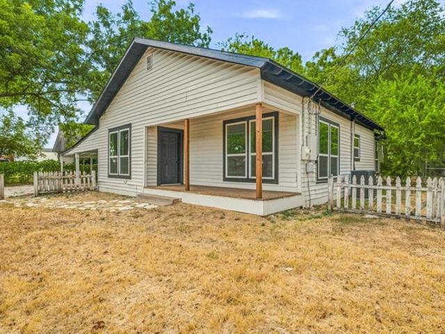 House for sale in Glen Rose, Texas