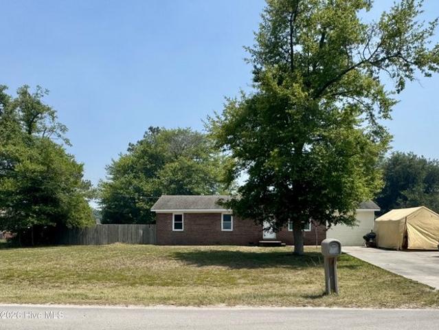 House for sale in Hubert, Onslow County