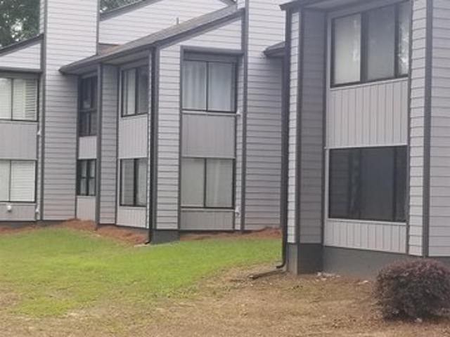 Condo for sale in Riverside, Alabama