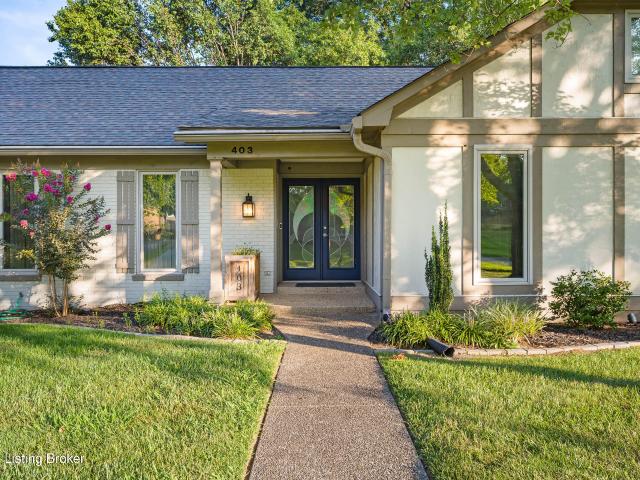House for sale in Jeffersontown, Kentucky