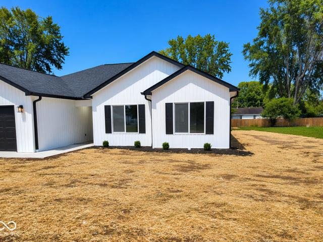 House for sale in Elizabethtown, Indiana