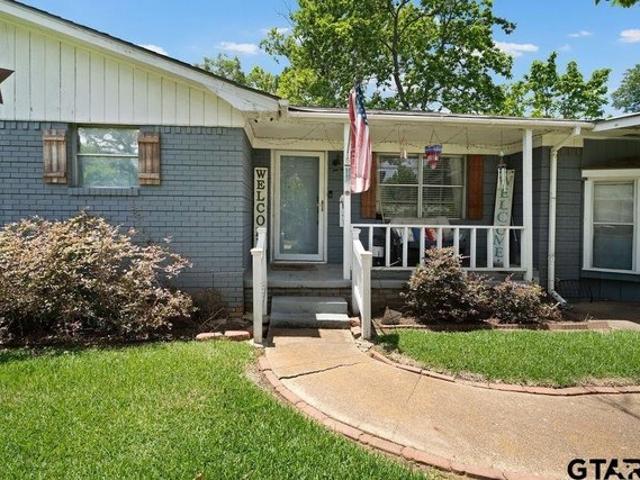 House for sale in Palestine, Texas