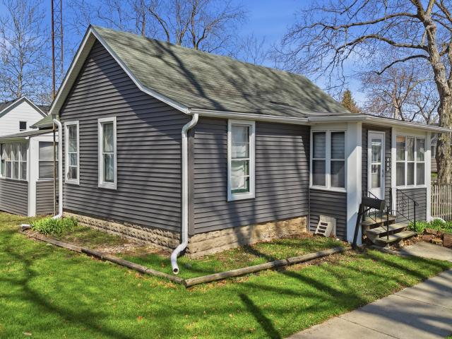 House for sale in Dekalb, Illinois