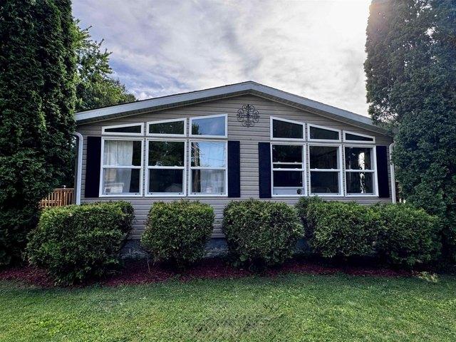 House for sale in Fox Lake, Wisconsin