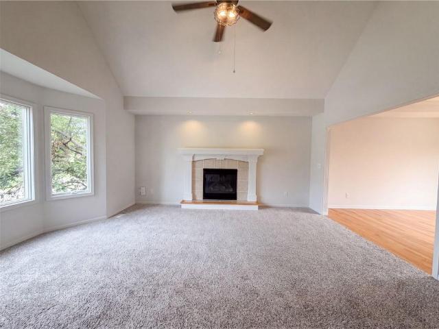 House for sale in Lakeshore Place, Raymore