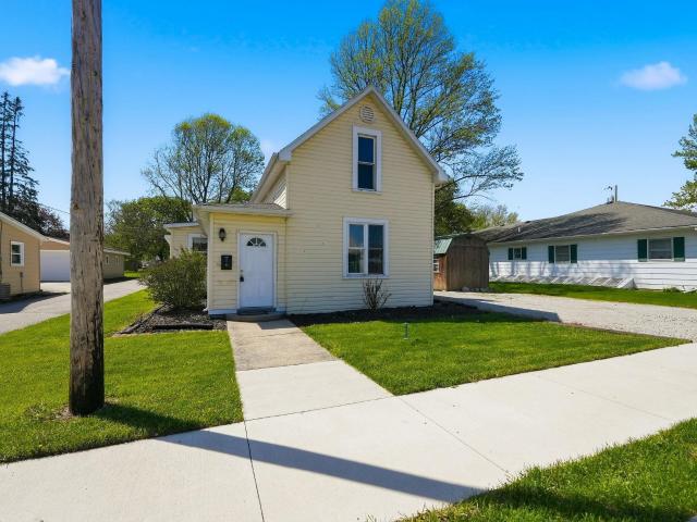 House for sale in South Whitley, Indiana