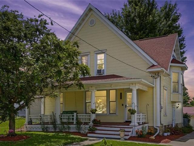 House for sale in Linn, Iowa
