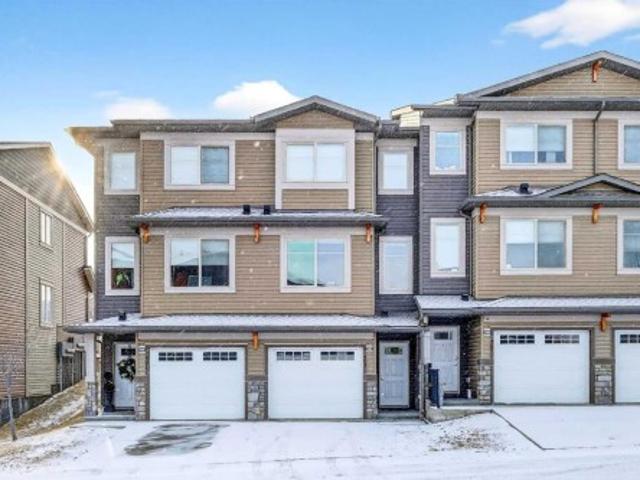 Townhouse for sale in Northwest, Alberta