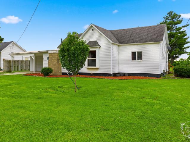 House for sale in Crescent City, Illinois