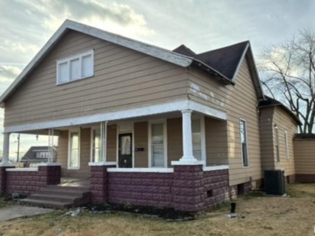 House for sale in Bicknell, Indiana