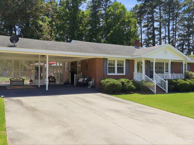 House for sale in Macclesfield, North Carolina