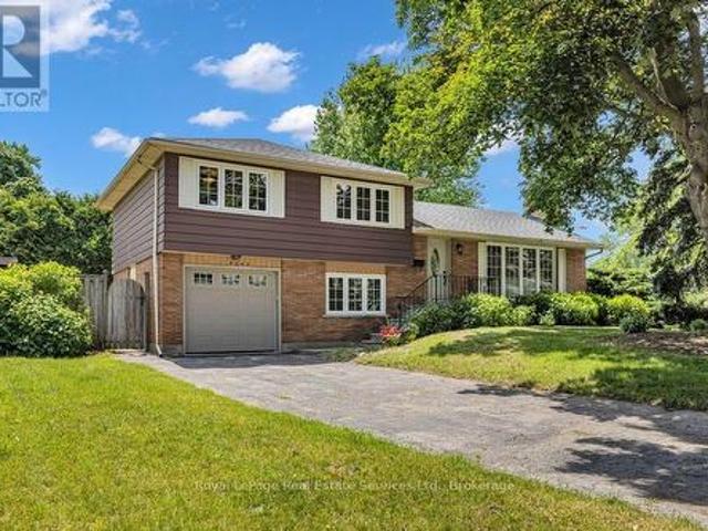 House for sale in Burlington, Ontario