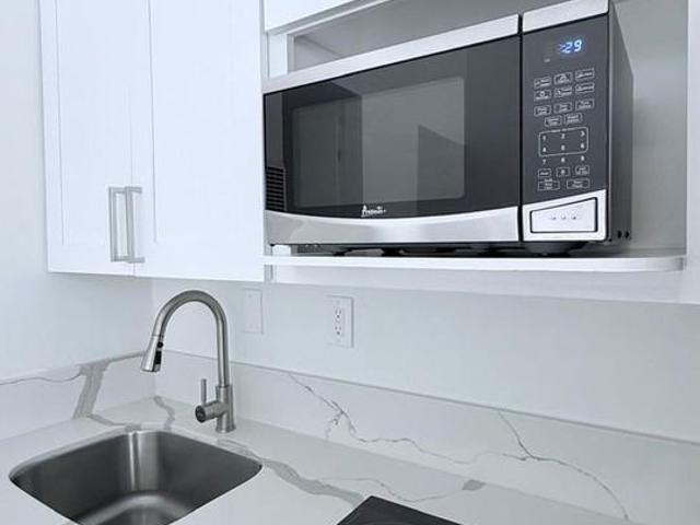 Apartment for rent in Canoga Park, California