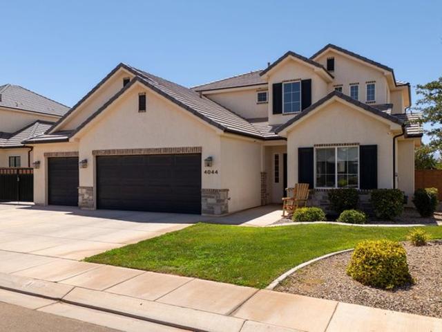 House for sale in Washington, Utah