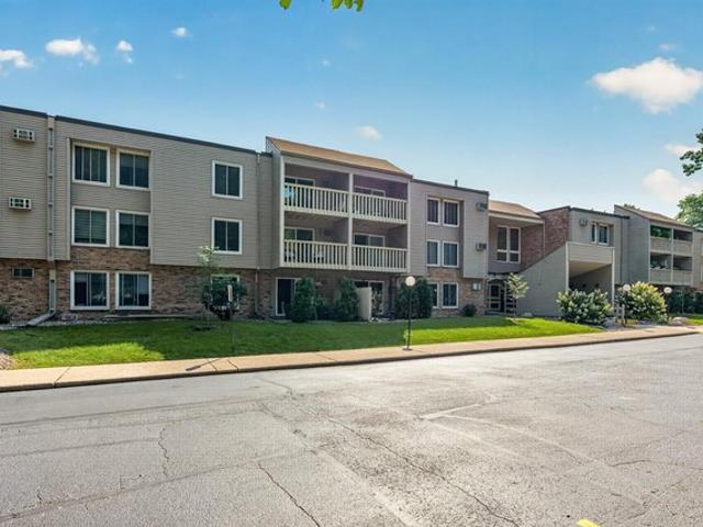 Condo for sale in Shoreview, Ramsey County