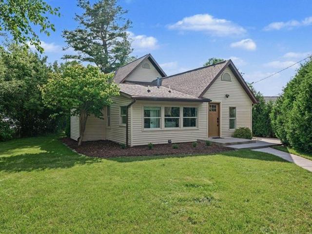 House for sale in Sanford, Michigan