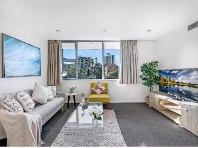 Apartment for rent in Victoria Cross, Sydney